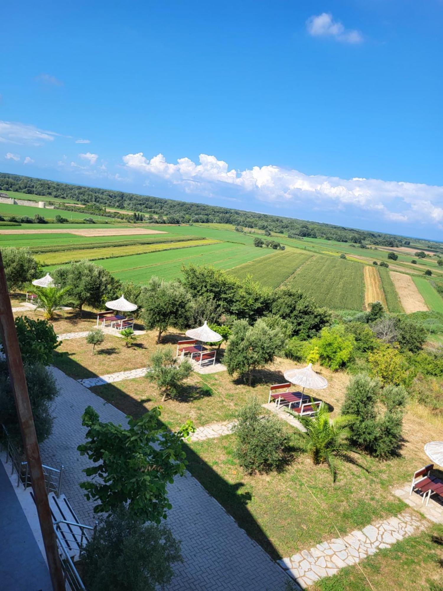Panorama Guesthouse Bashtove Ngoại thất bức ảnh